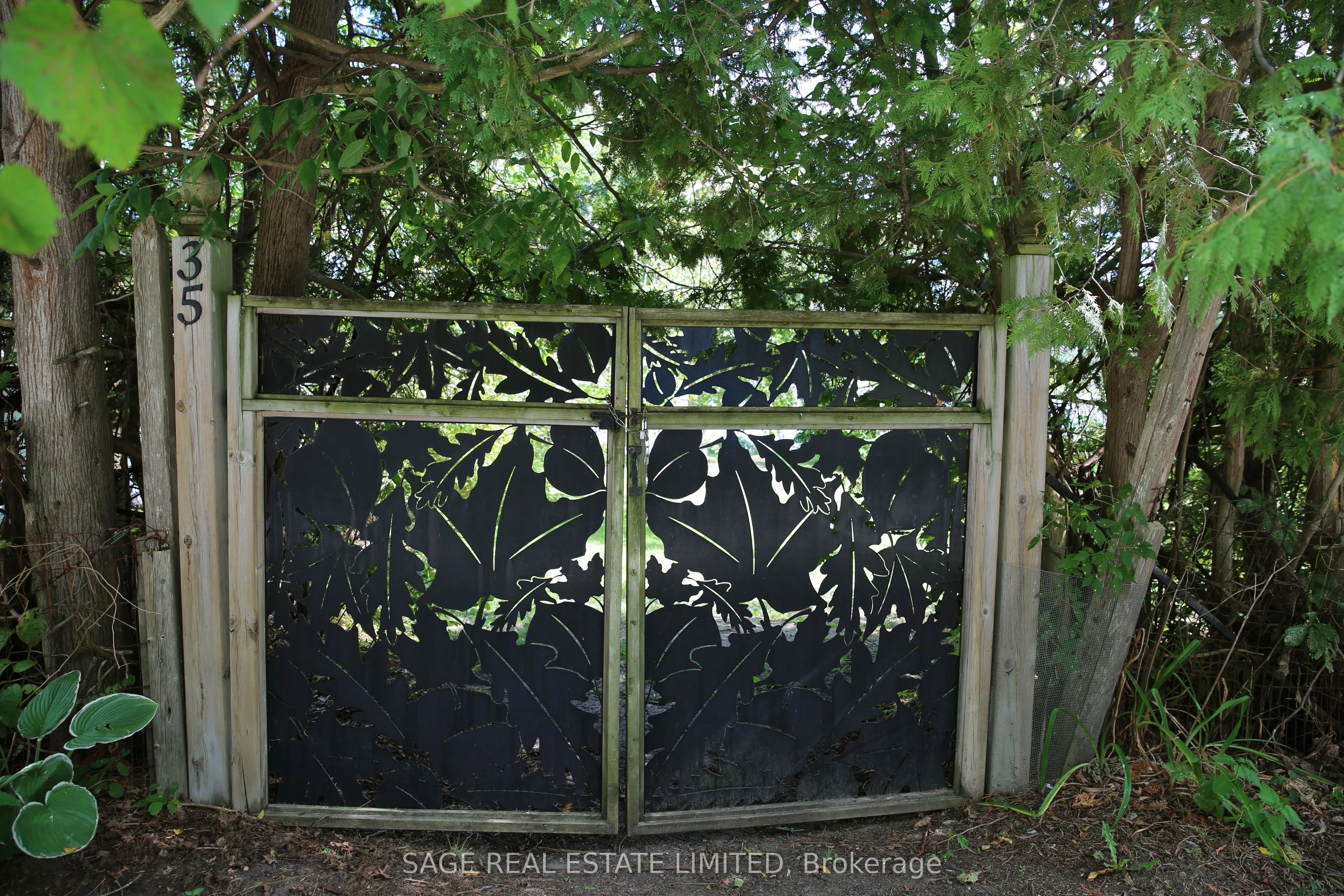 35 North Water Street, ON K0M 1K0