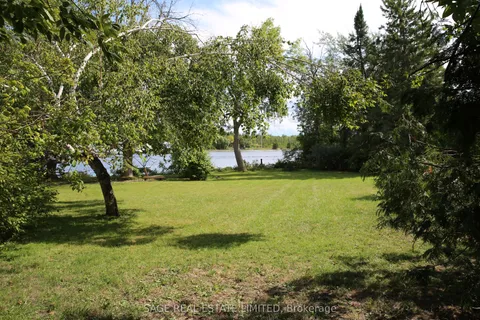 35 North Water Street, ON K0M 1K0