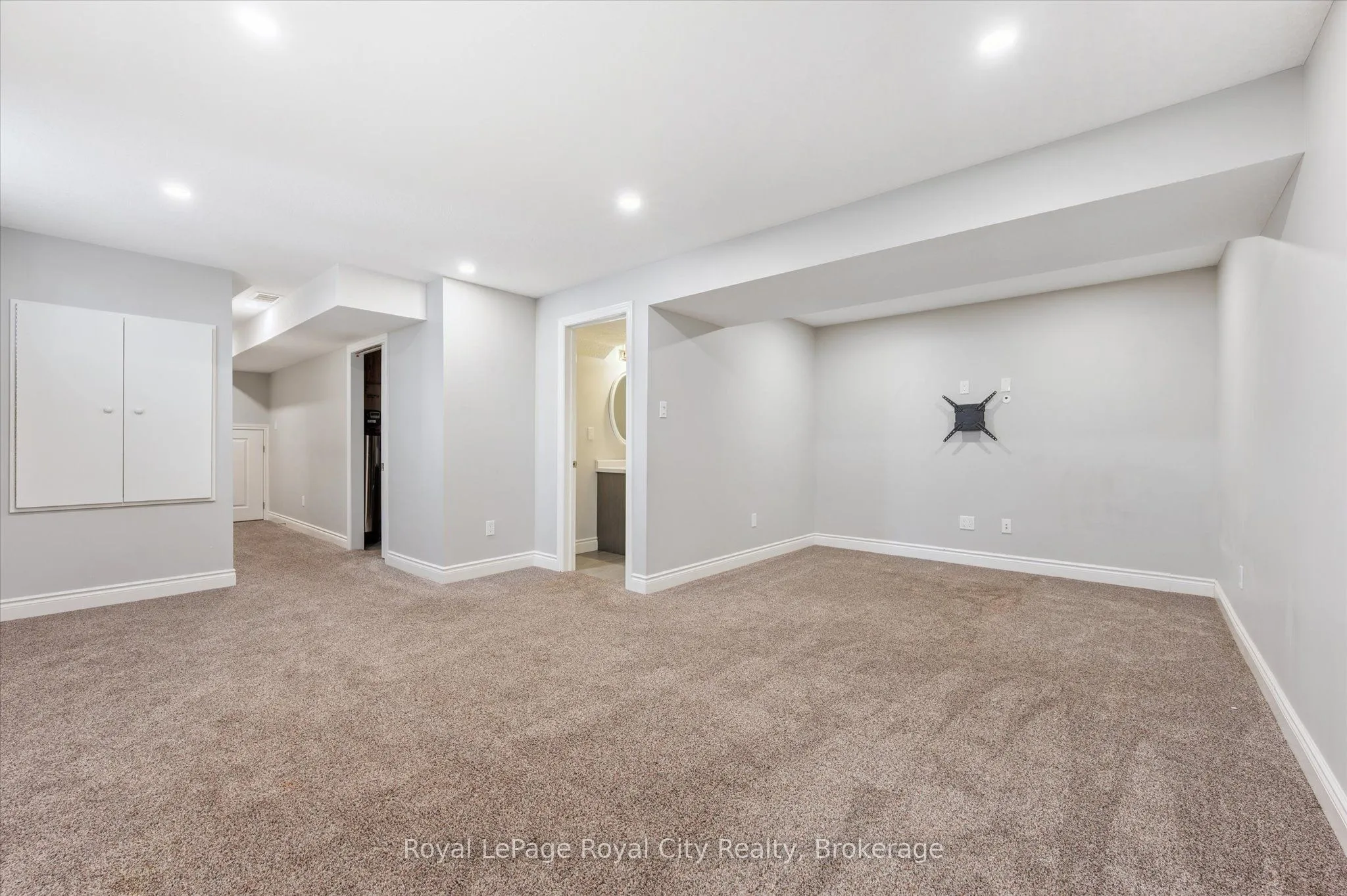 158 Kemp Crescent, ON N1E 0K1