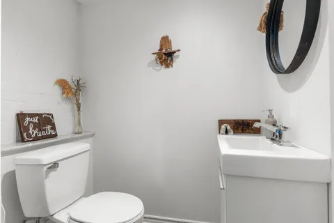 314 George Street, ON K9A 3M1