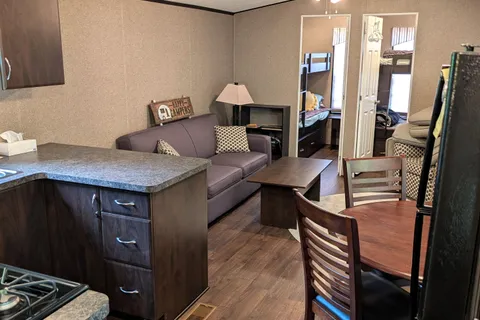 13 Southline Avenue, ON N0G 0E1