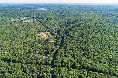 A Tally Ho Winter Park Road, ON P1H 2J6