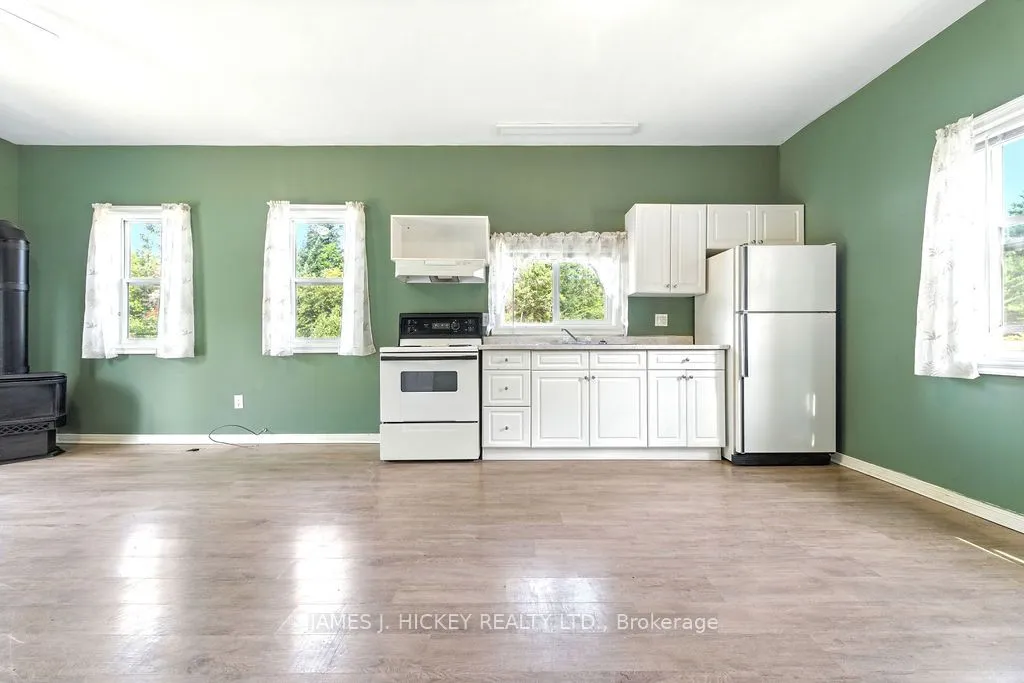 37335 Highway 17 Highway, ON K0J 2H0