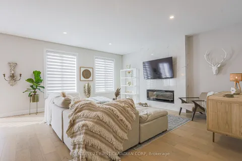 3436 EMILYCARR Lane, ON N6L 0A3