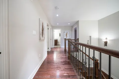 9128 TAPESTRY Court, ON L2H 0E2