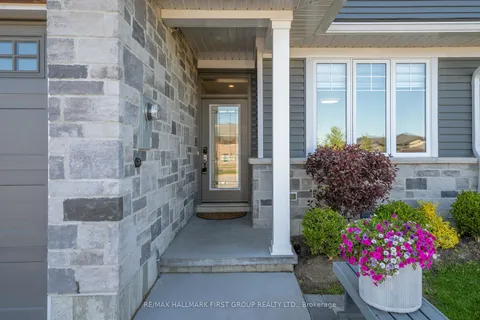 18 Stinson Avenue, ON K8P 5N9