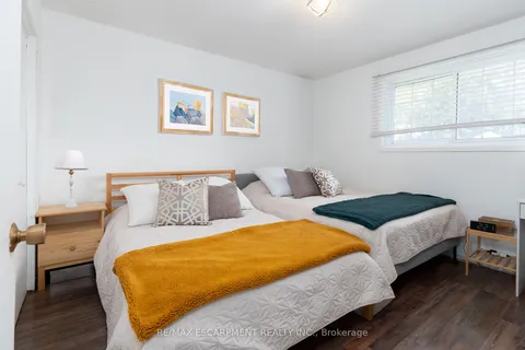 426 Clare Avenue, ON L3C 3B3