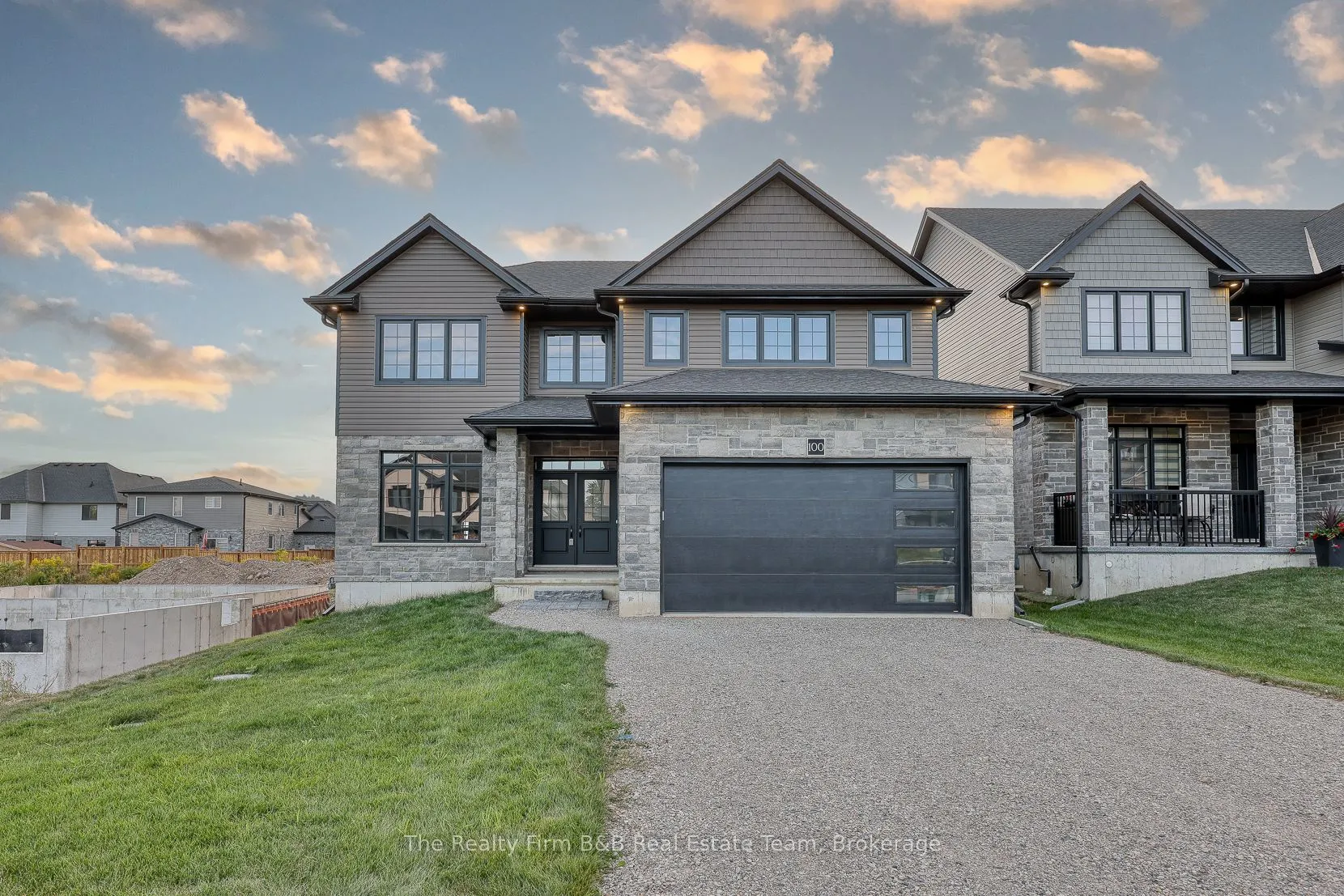 100 GRAYDON Drive, ON N0J 1N0