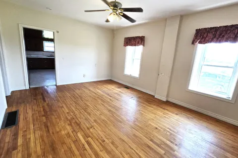 4893 Old Highway 2 Highway, ON K8V 1M1