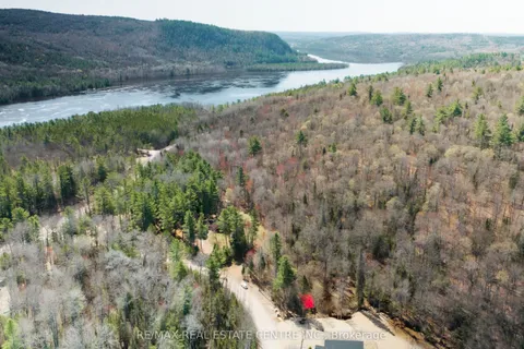 34 Laurentian Crescent, ON P0H 1V0