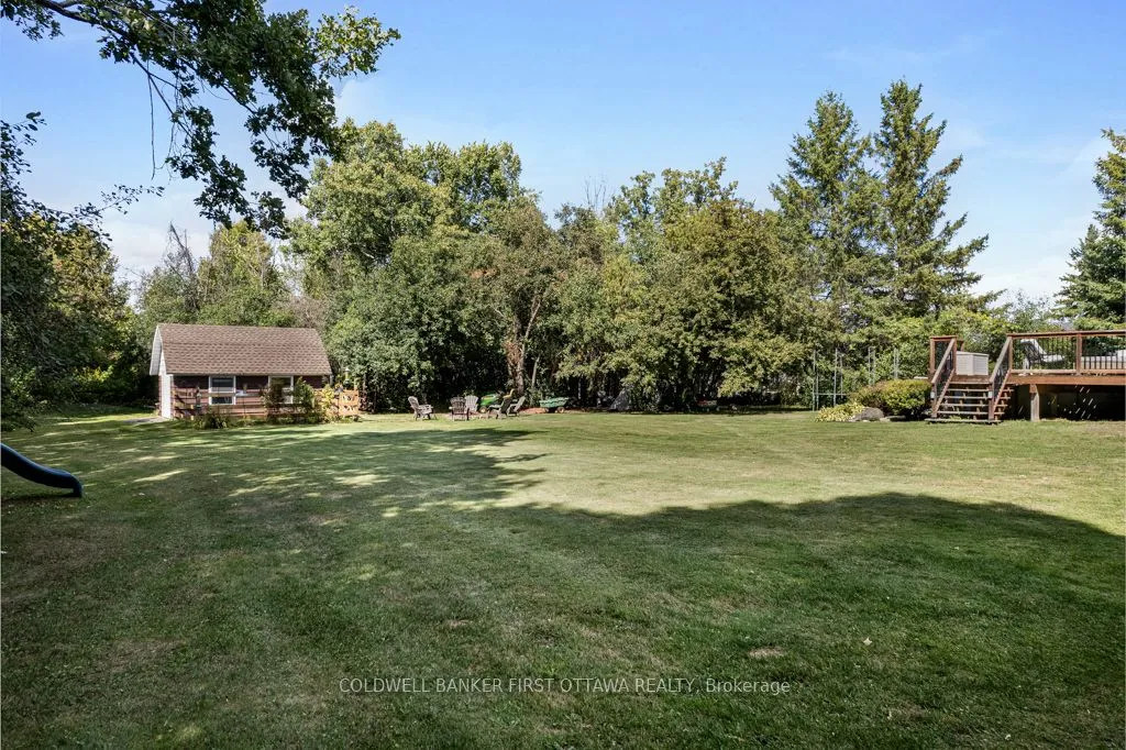 376 Napoleon Street, ON K7C 4V5