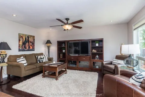 111 Comba Drive, ON K7C 4V2