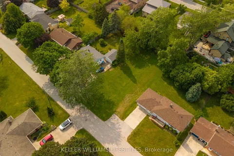 24 MAC KENZIE Street, ON N0N 1J0