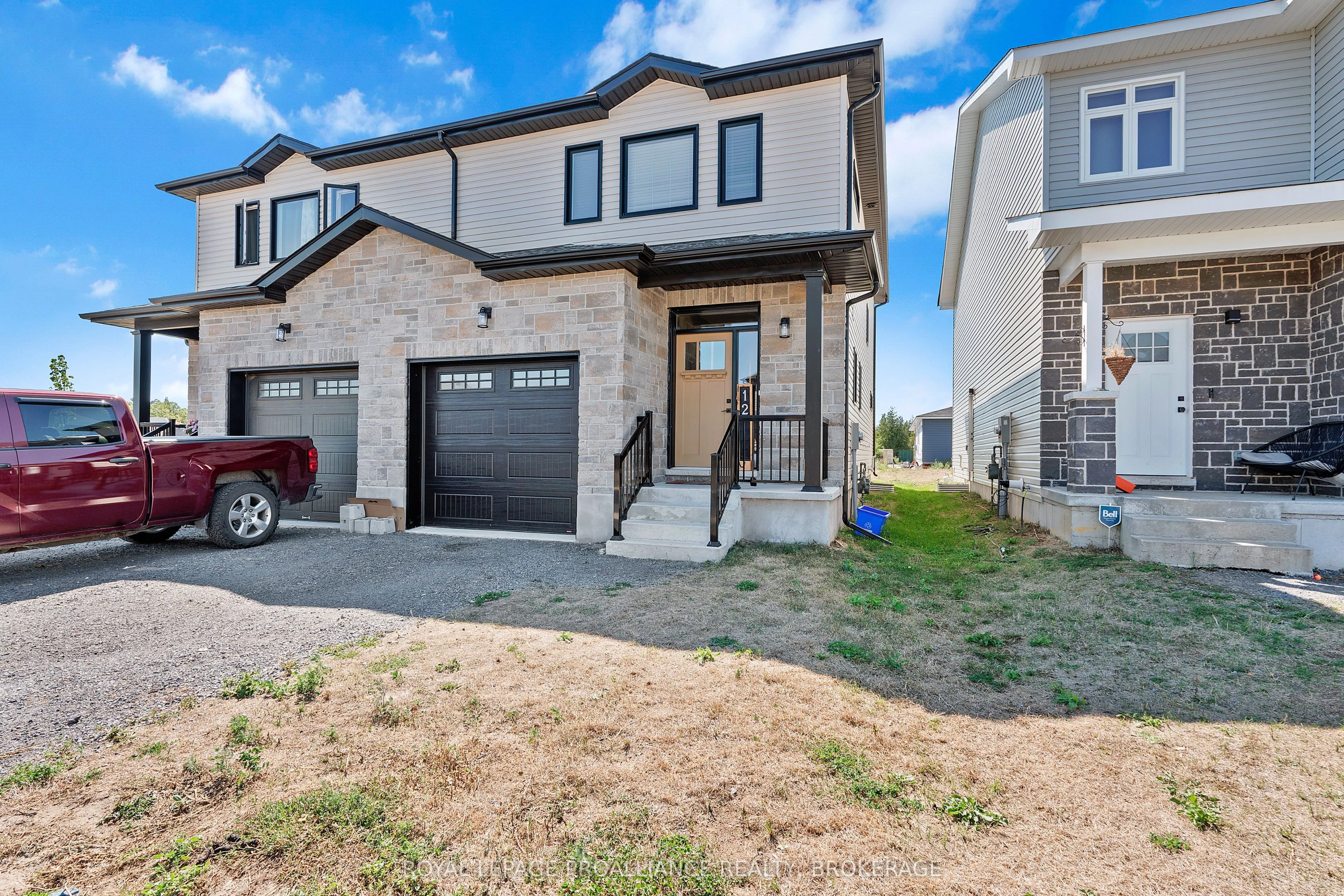 12 Dusenbury Crescent, ON K0H 2H0