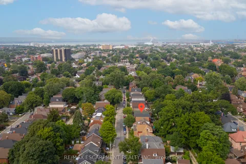 175 Burris Street, ON L8M 2J7