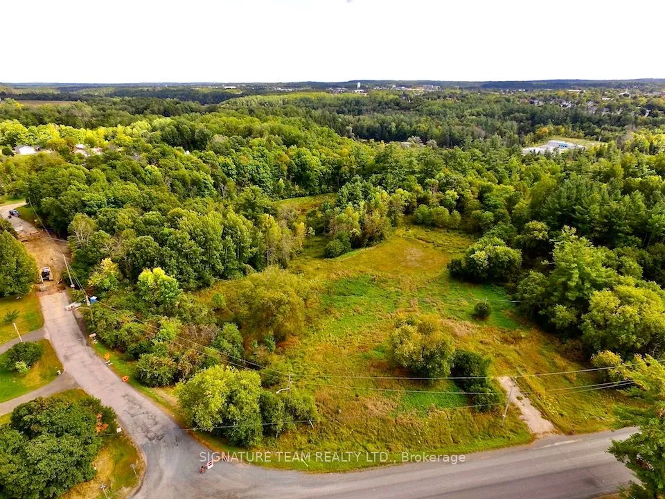 377 Bruce Street, ON K7V 3Z8