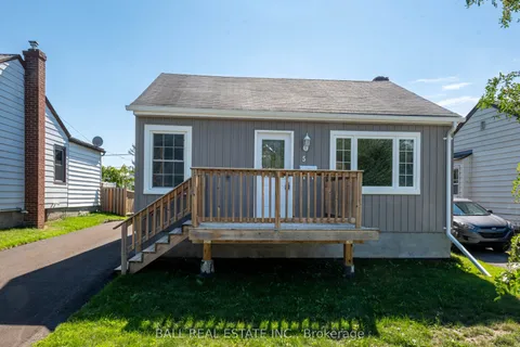 5 Wallace Street, ON K9H 1A8