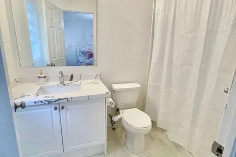 111 Oak Avenue, ON N3L 0J6