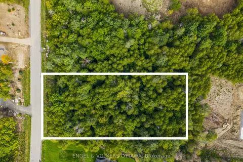 2327 Kilchurn Terrace, ON K4M 0A7