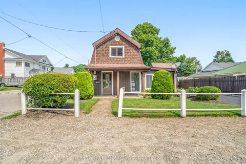 11 West Church Street, ON N0E 1Y0