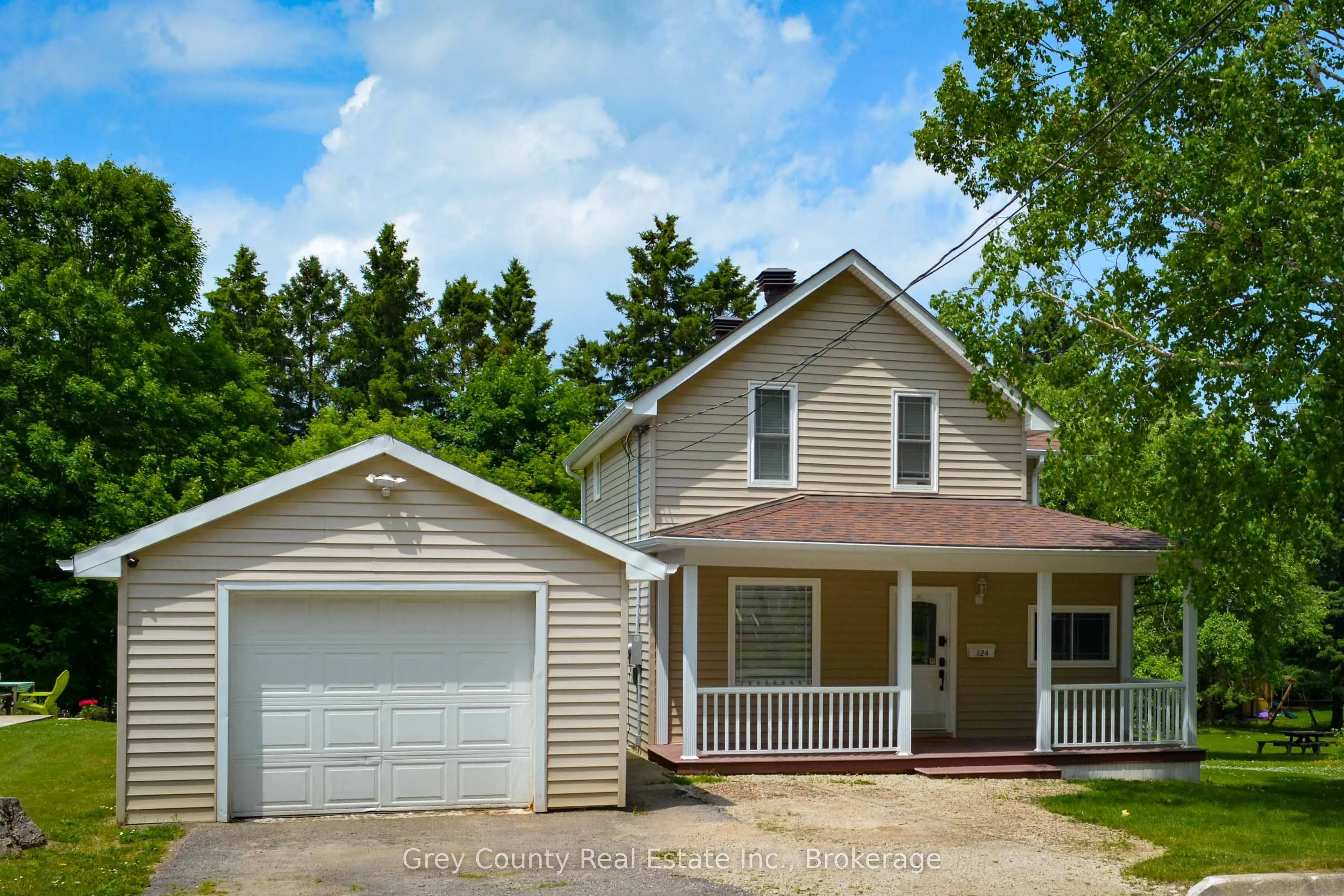 124 Lorne Street, ON N0C 1H0