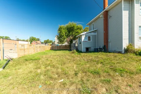 14 OTTAWA Street, ON K0L 1Z0