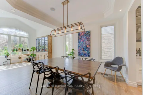 422 Rideau River Street, ON N2V 2Y4