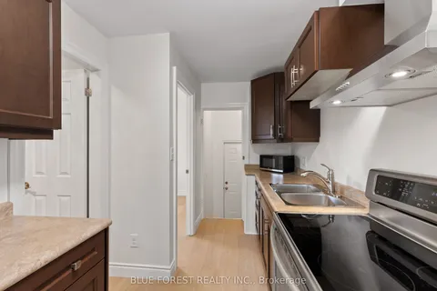 7065 Longwoods Road, ON N6P 1B6