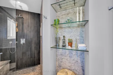 19 Golf Woods Drive, ON L3M 5P5