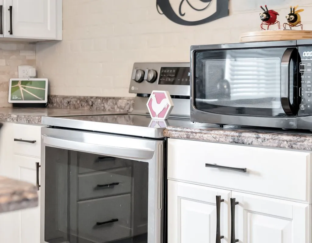 16 Benjamin Street, ON K8P 1P7