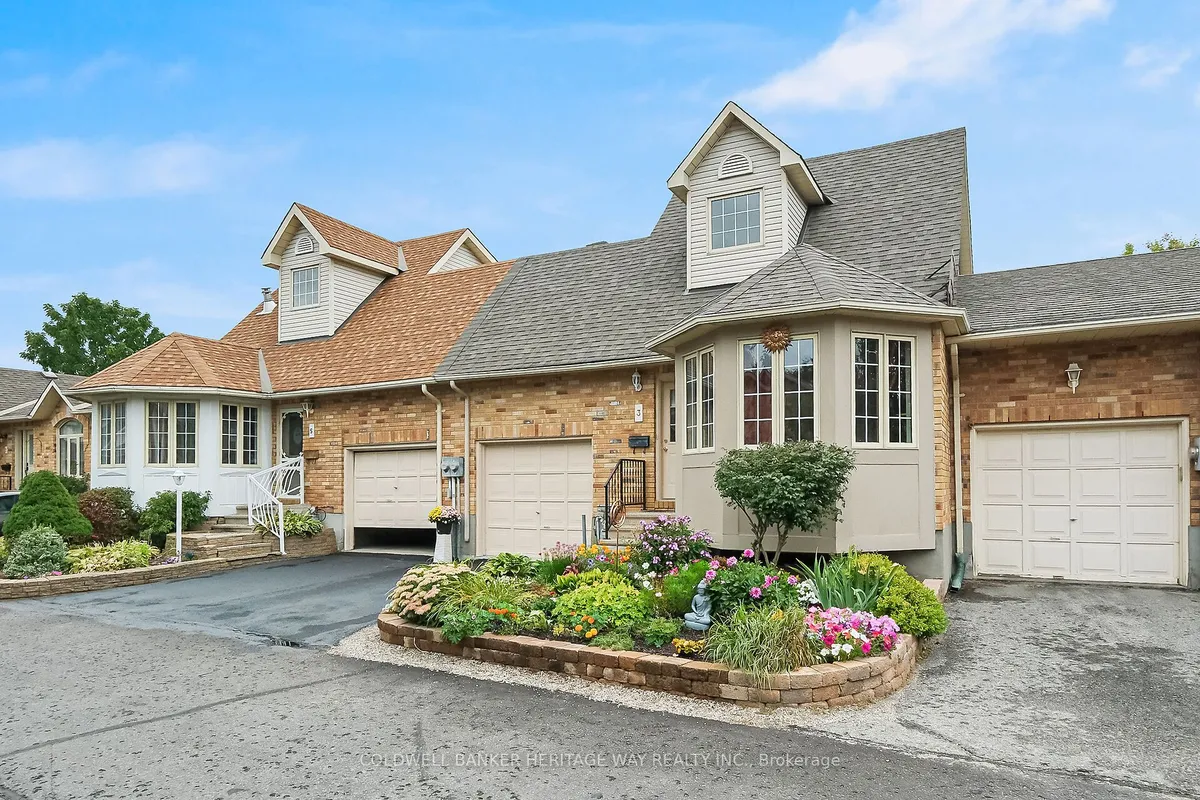 3 North Ridge Manor, ON K7C 4N8
