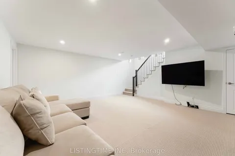 704 Brian Good Avenue, ON K4M 0C1