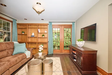 4698 Sandy Cove Drive, ON L0R 1B1