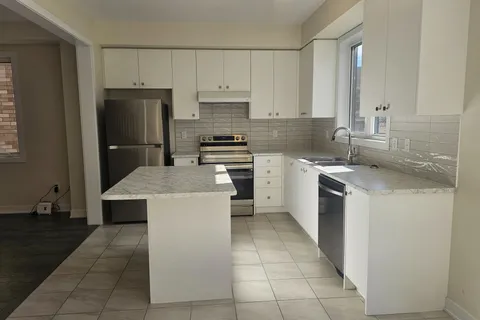 15 Rudder Road, ON L3B 0M5