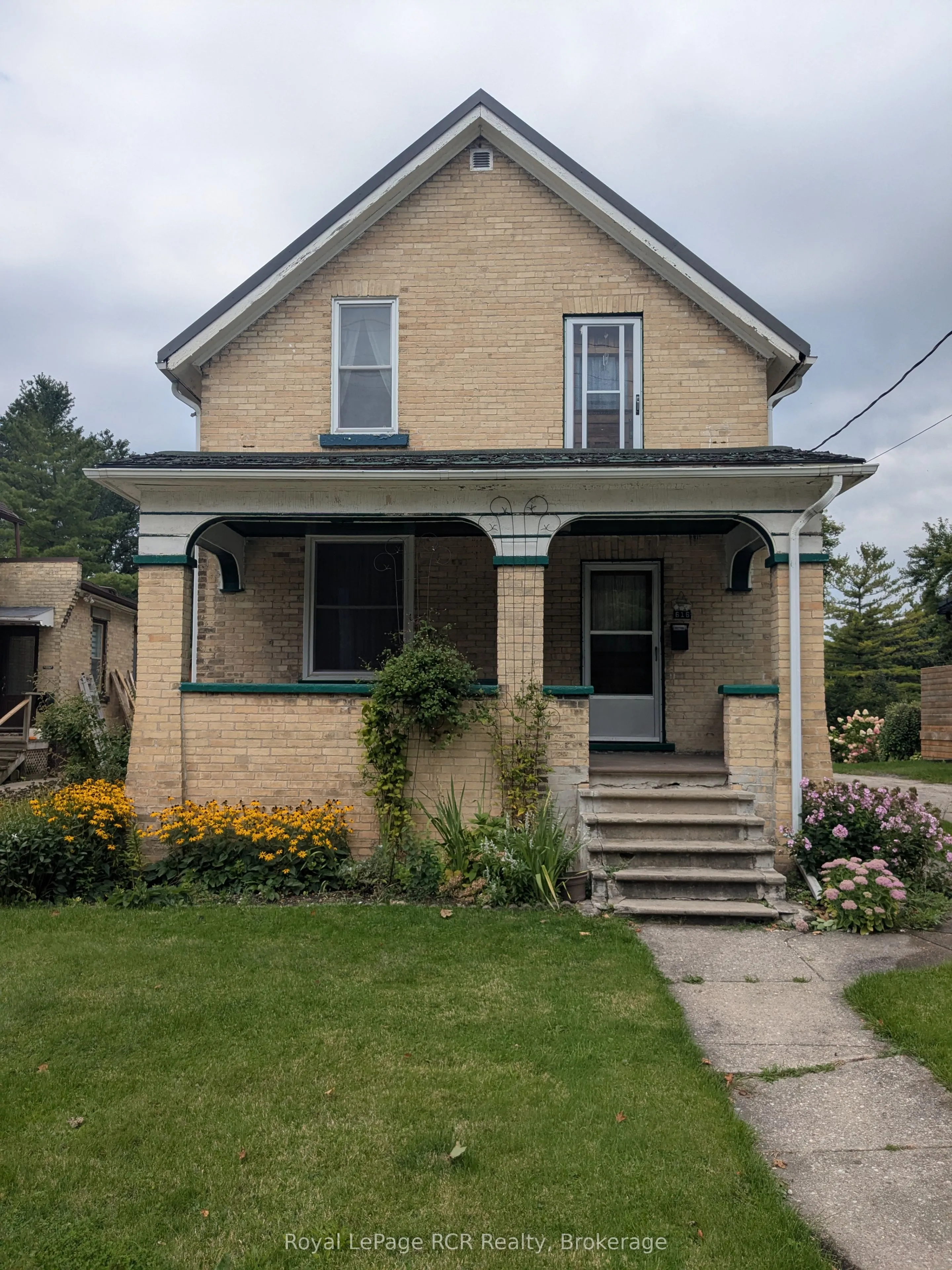 616 9th Avenue, ON N4N 2M8