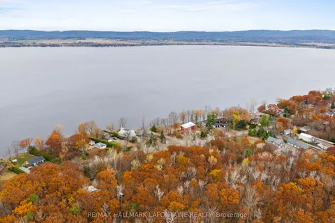 881 BAYVIEW Drive, ON K0A 3M0