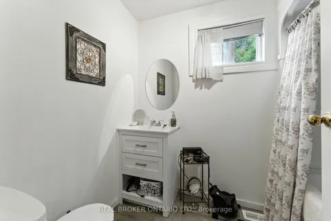 396 William Street, ON N4B 2X5