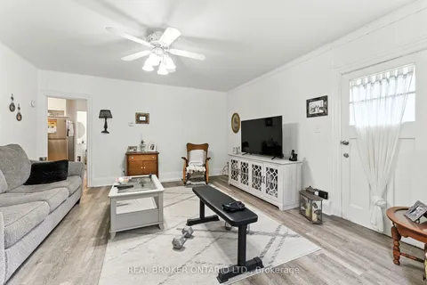 396 William Street, ON N4B 2X5