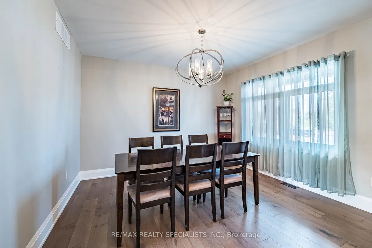 6 Rutledge Heights, ON L9V 3M9