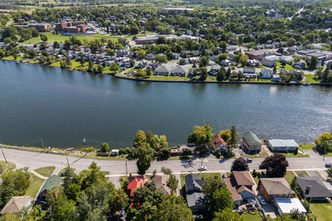 197 Queen Street, ON H3B 3M5