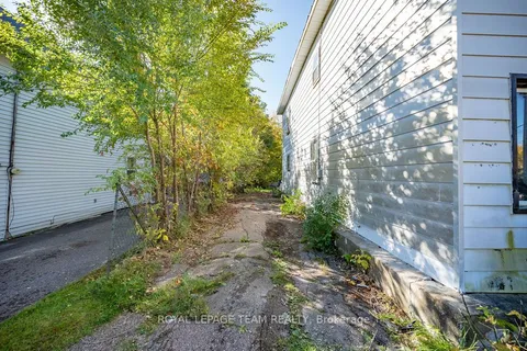 450 D'arcy Street, ON K8A 6B3