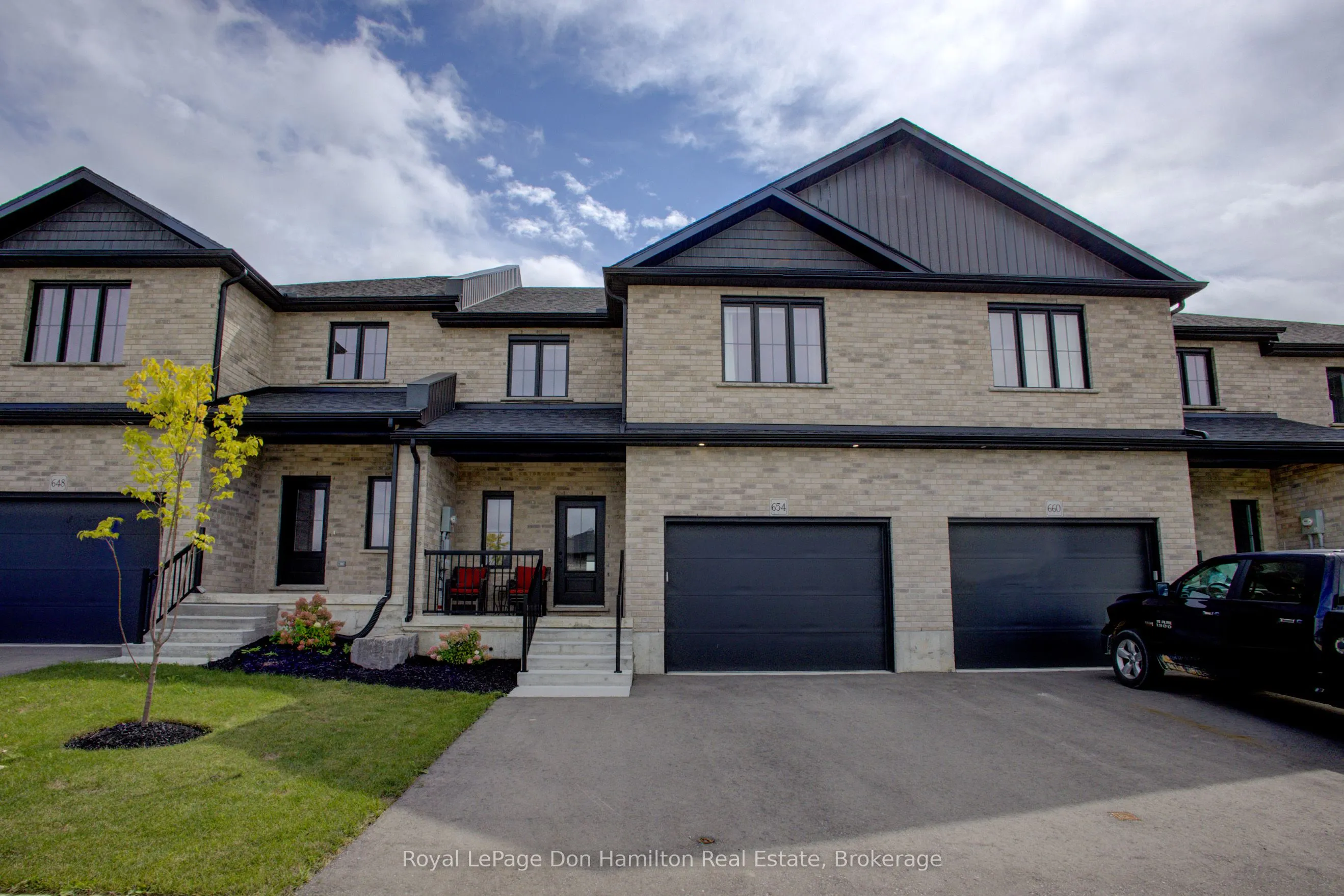 654 Wray Avenue, ON N4W 3K9