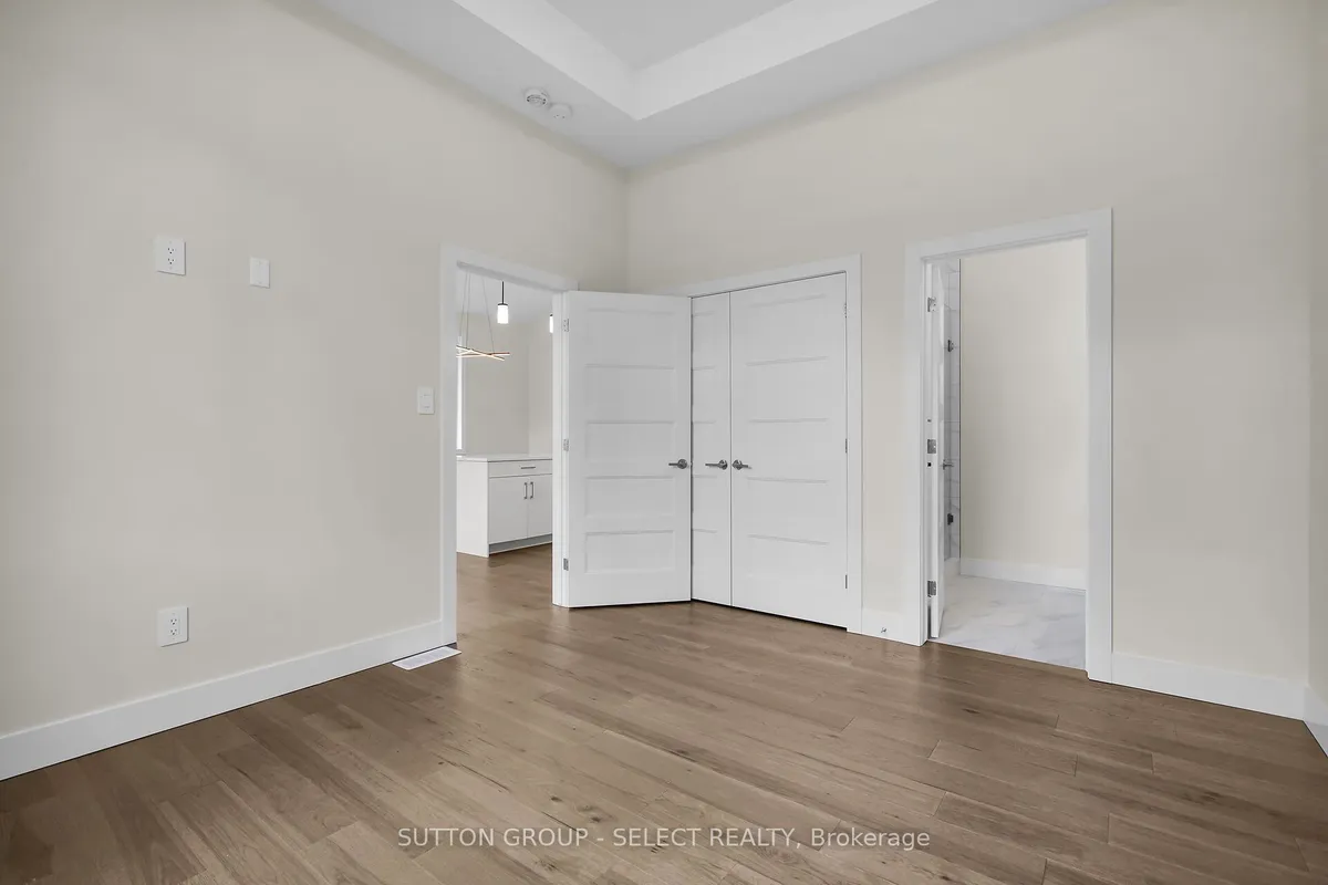 7966 Fallon Drive, ON N0M 1V0