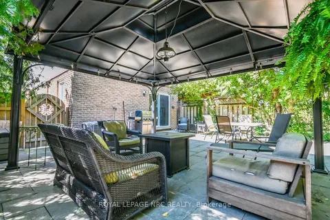 74 Meredith Drive, ON L2M 6R6