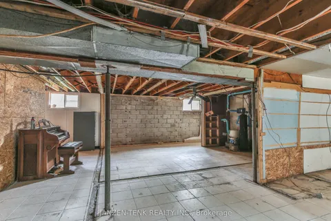 13 Norfolk County Road 21 Street, ON N0E 1G0