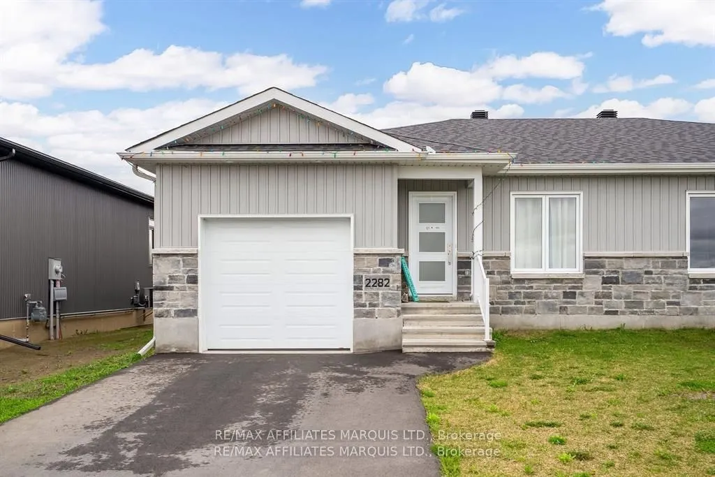 2282 Crewson Court, ON K6H 0H9