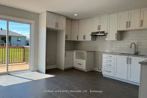 2282 Crewson Court, ON K6H 0H9