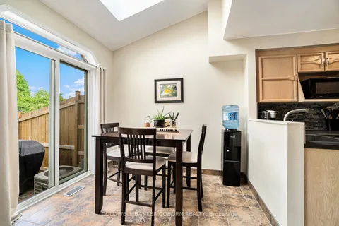 52 Blackdome Crescent, ON K2T 1A9