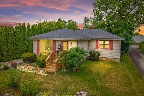 15756 Niagara Parkway, ON L0S 1J0