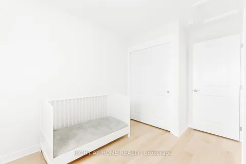 65 Esban Drive, ON K1X 0H3